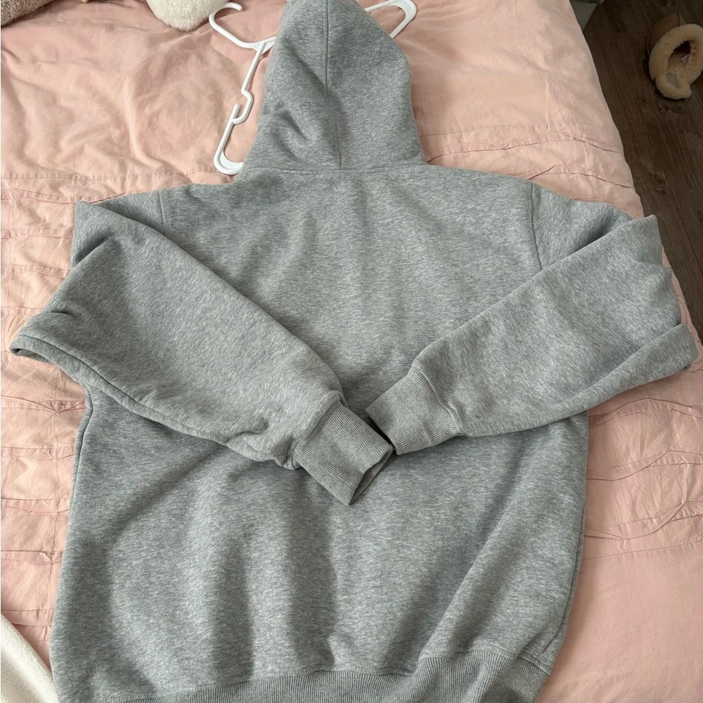 Gray Corteiz Hoodie with White Logo - Picture 3 of 3